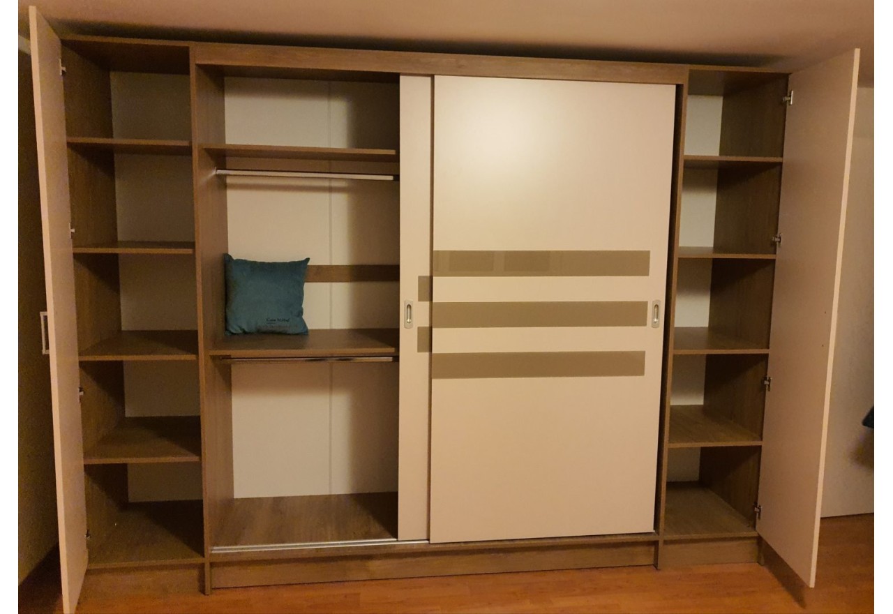 Kleiderschrank Buby (300cm)